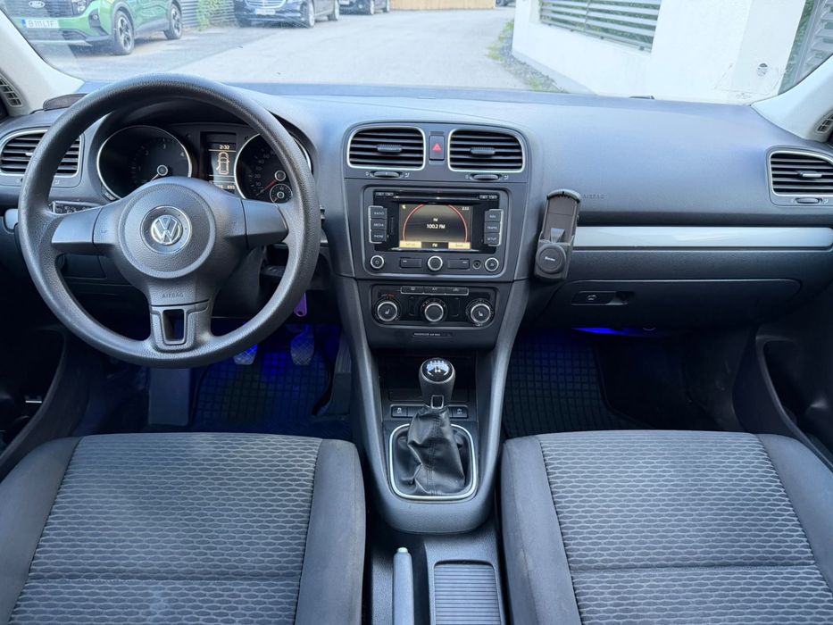Volkswagen Golf 6 BLUEMOTION 2013 1.6TDi Climă Navigație