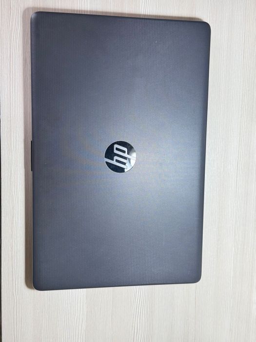 Ноутбук HP 250 G7