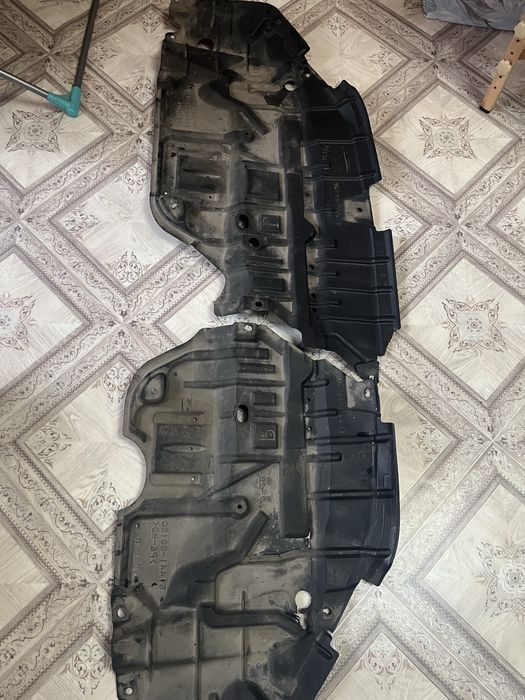 Продам защиту двигателя камри 50