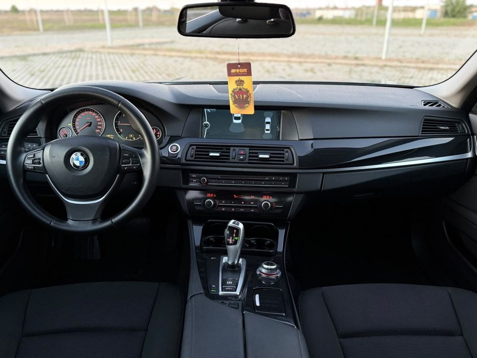 BMW Seria 5 2011 — imagine 5