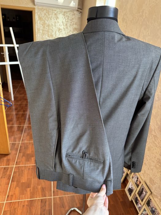 Vand costum Gri H&M purtat o singura data