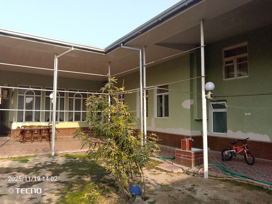 Ховли сотилади 7,6 сотих