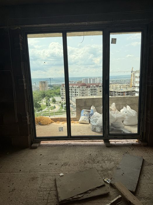 Продава се Тристаен апартамент в Варна, Чайка - 122 кв.м за 1611 €/кв.м - Снимка #3