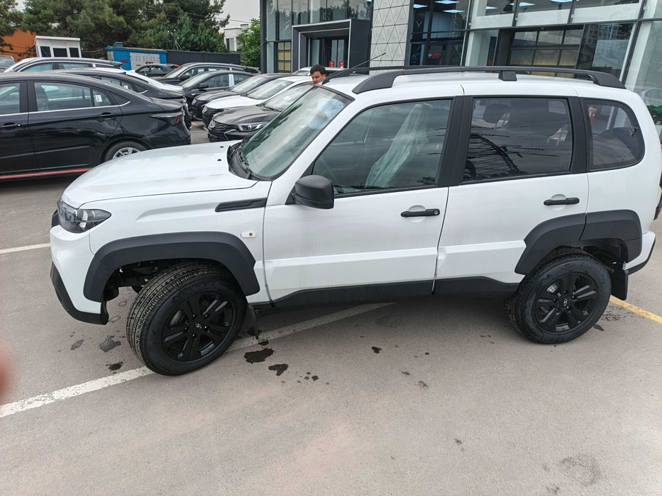 Lada Niva Travel 2025