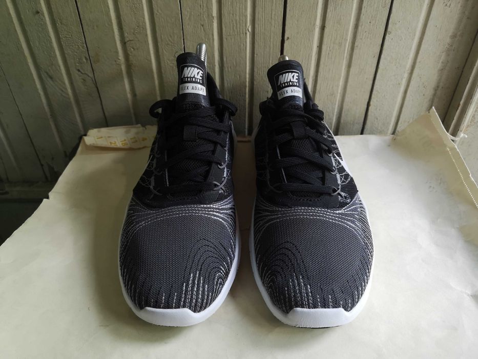 ''Nike Flex Adapt TR ''оригинални маратонки 37.5 номер