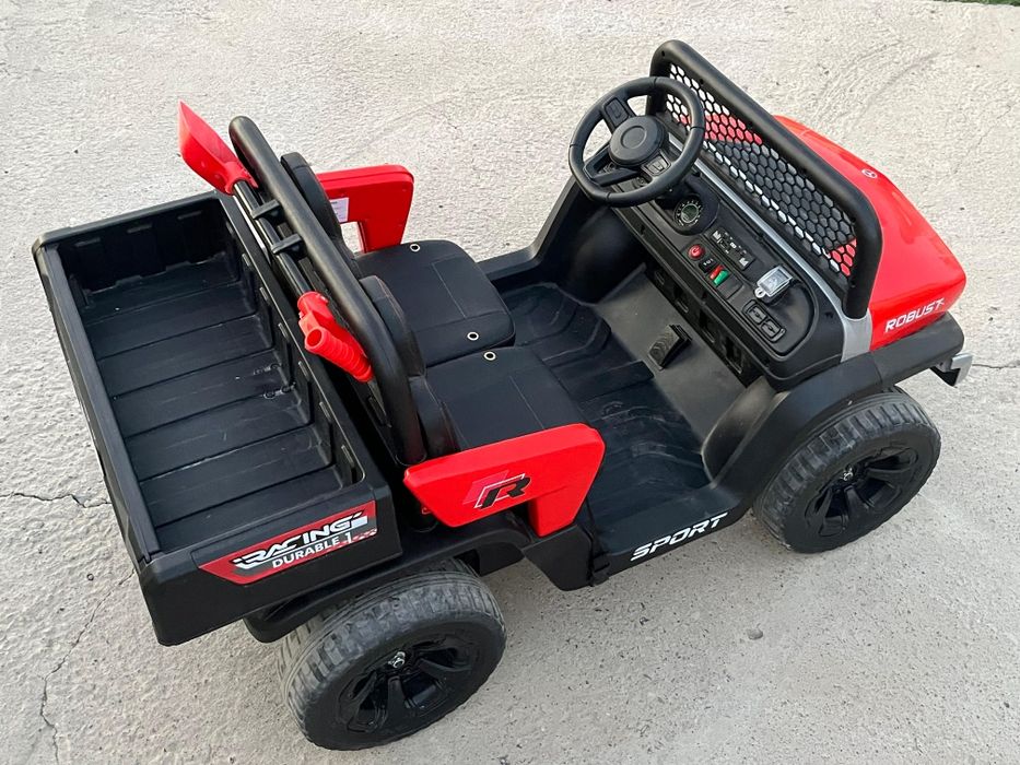 Детский автомобиль