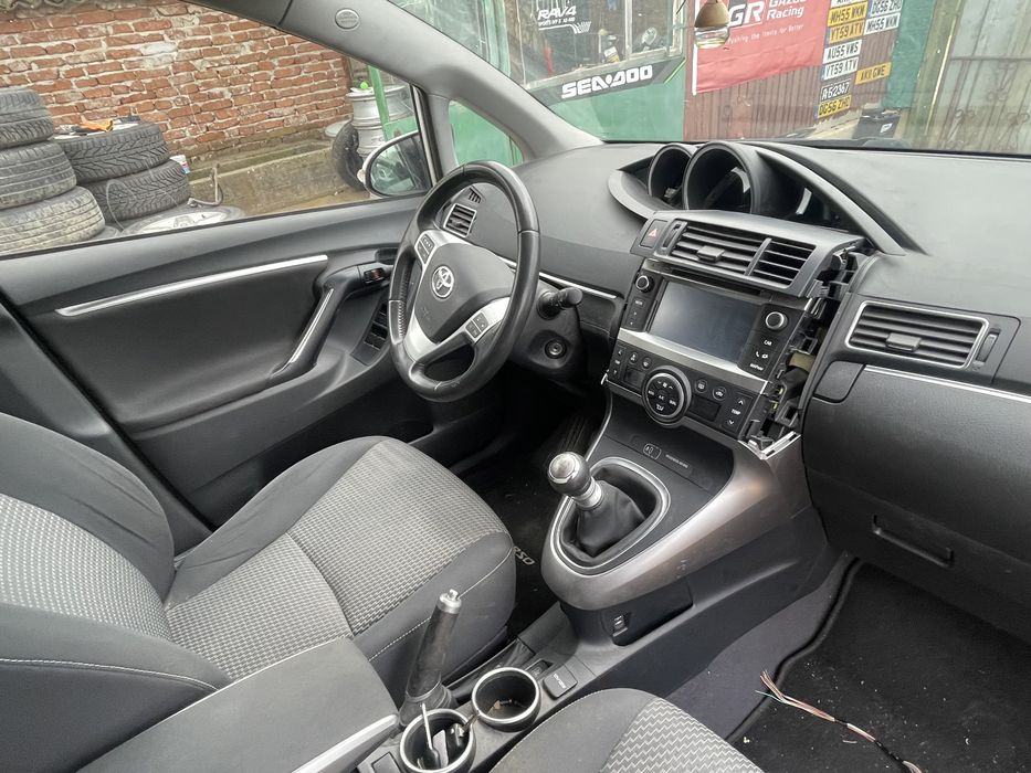 Toyota Verso Тойота Версо 2.0 124кс и 1.6 112кс 2014г На части!