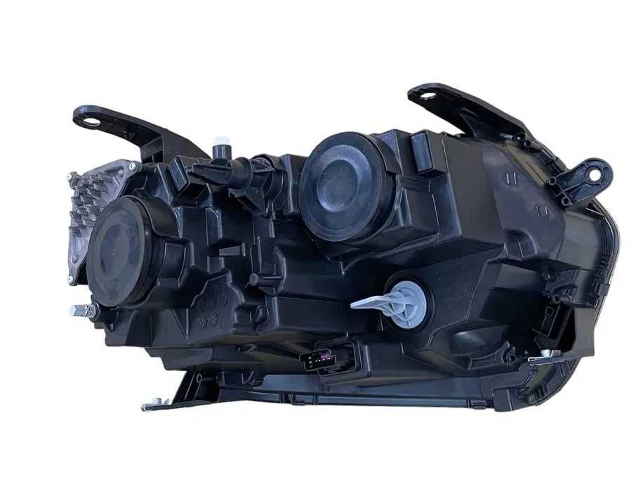 Фарове Фар за Дачия Дъстър 2018 - 2021 / Dacia Duster /