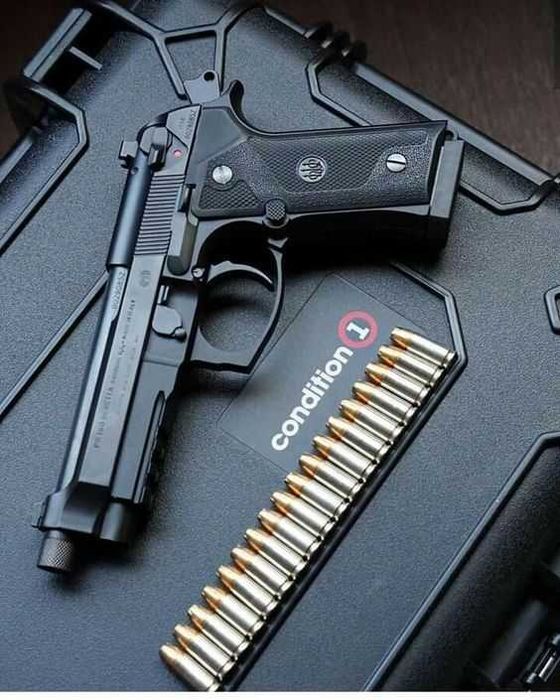 PUTERE MARE => Pistol Airsoft Beretta M9/ Full Metal/ 4,6j / 6mm