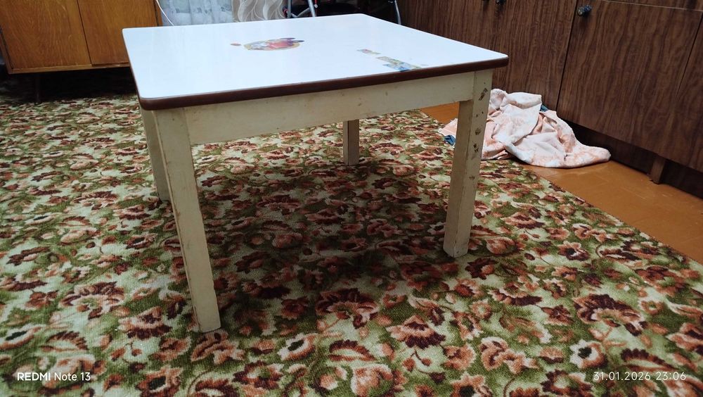 Детский   столик.