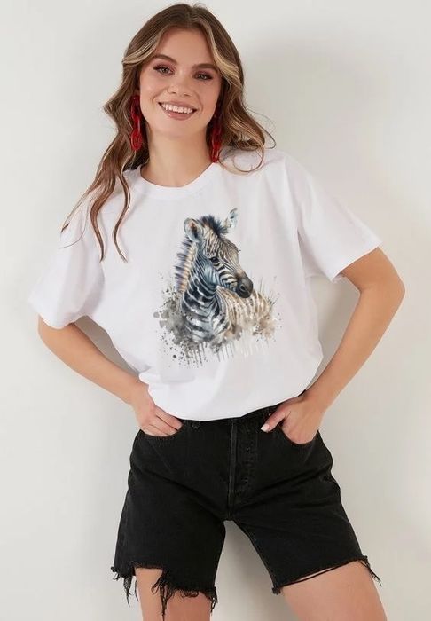 Дамски тениски с наши дизайни