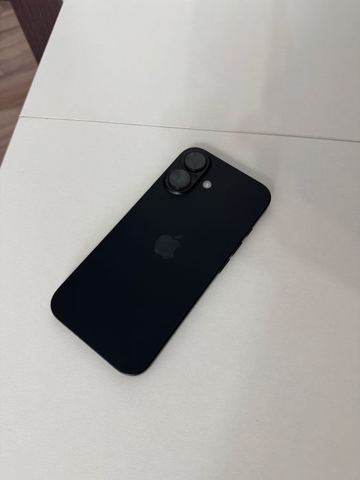 Продам Айфон 16 в чёрном цвете!!!