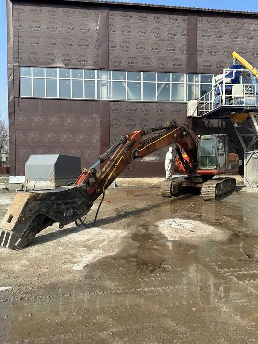 Услуги гусеничного эксковатора ковш или клещни