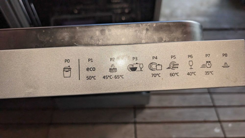 Съдомиялна за частично вграждане BEKO DSS28021X