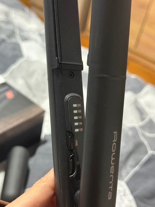 Преса за коса Rowenta