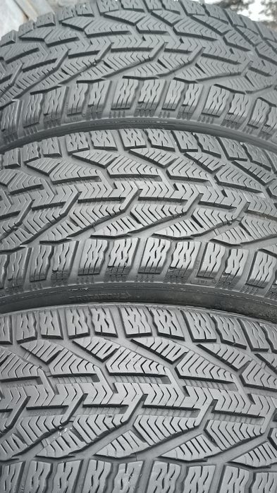 225/45/18 Taurus 2 броя