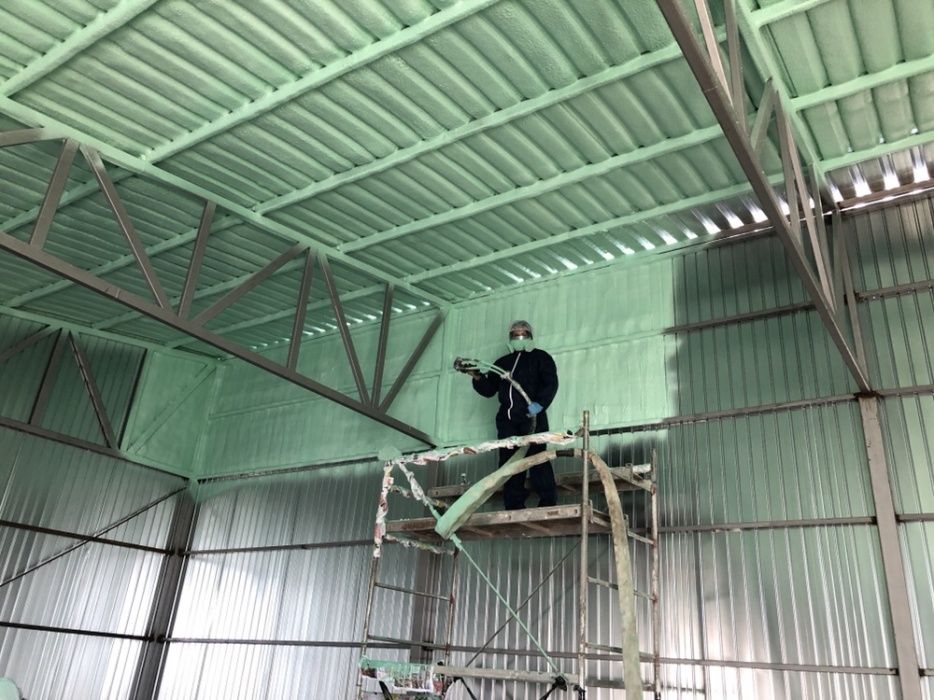 Izolatii spuma poliuretanica / Cel mai mic pret