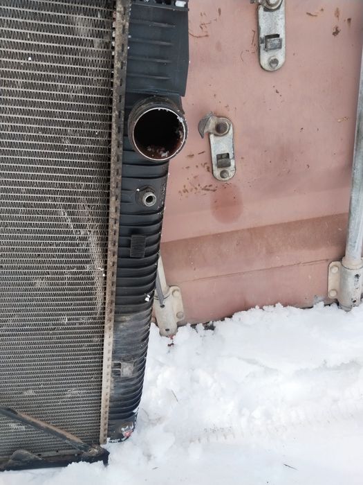 Радиатор Мерседес Актрос