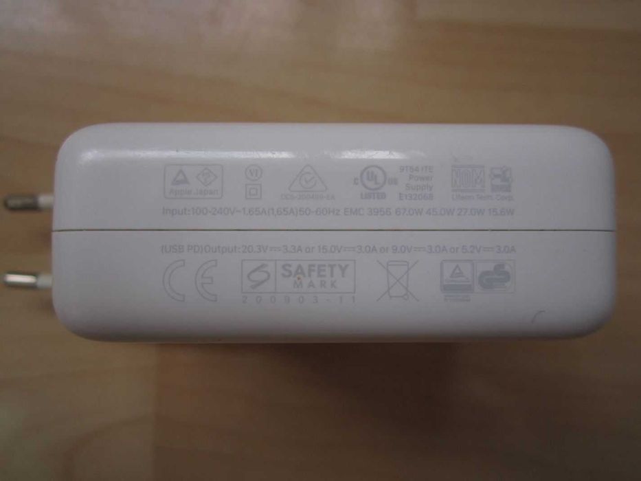 Apple 67W USB Type-C Power Adapter - за ремонт или части