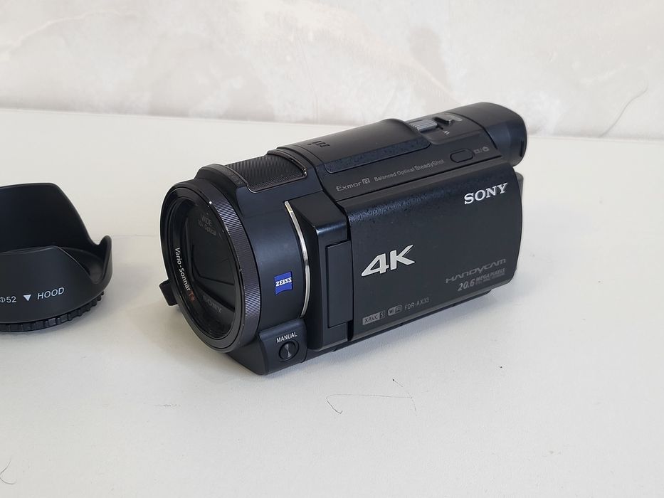 Видеокамера Sony FDR-AX33