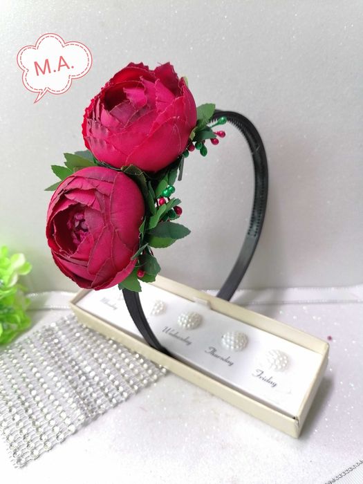 Диадема за коса за народни танци.