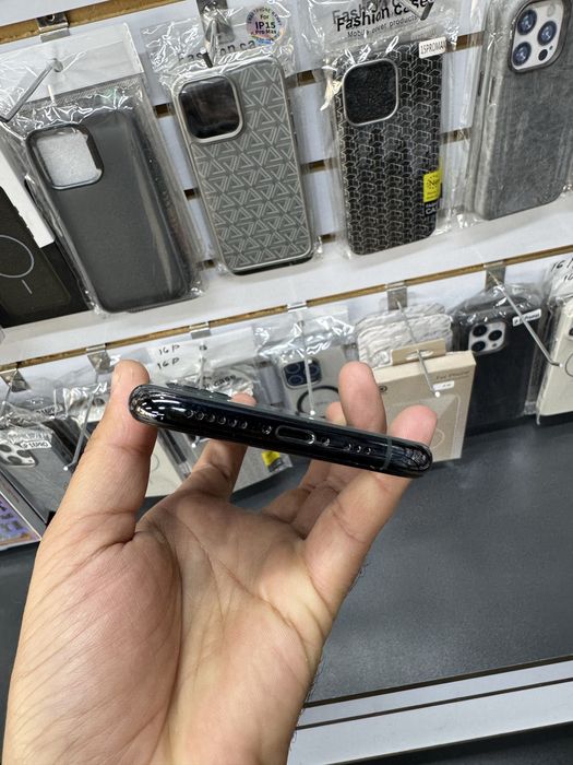 iphone 11 pro. 256GB.  ideal 68%