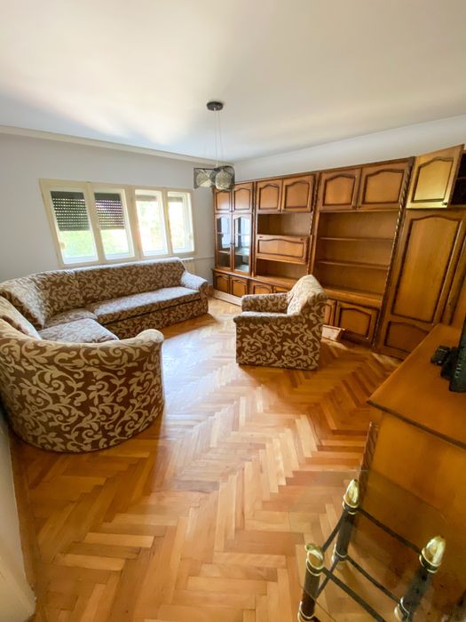 Apartament cu 3 camere