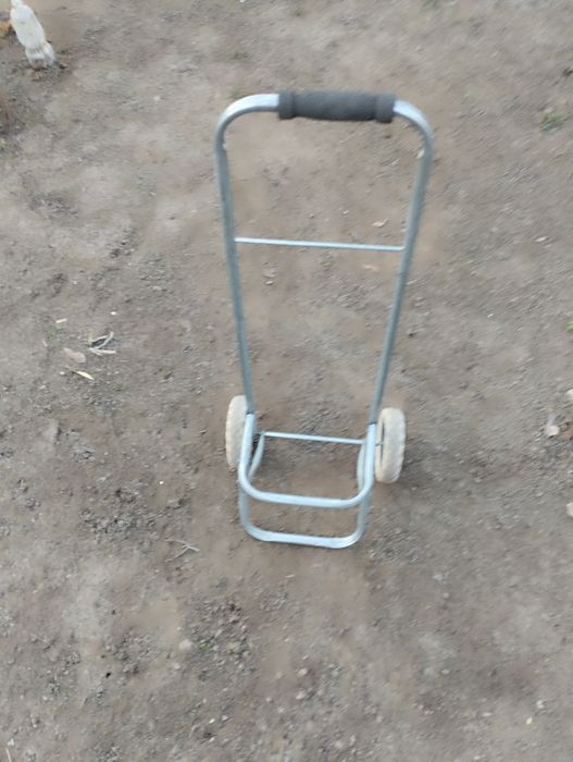 Тележка не высокая.