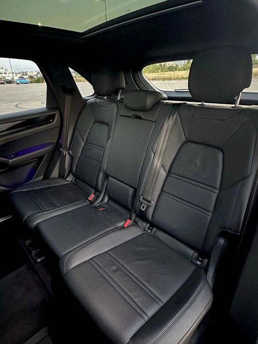 Porsche Cayenne E-Hybrid* Sport Chrono* 21 RS SPYDER* LED-MATRIX