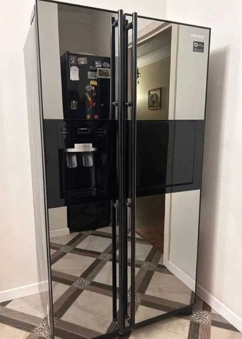 Холодильник samsung.