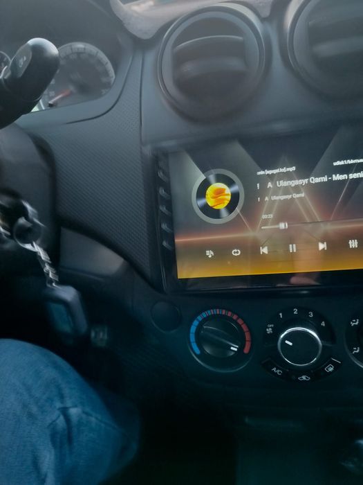 Продам надёжный автомобиль очень экономичный