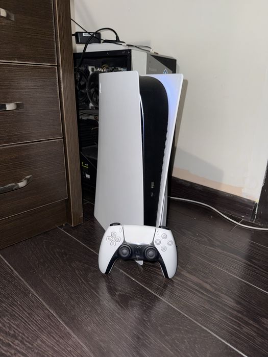продам Sony PlayStatioin 5