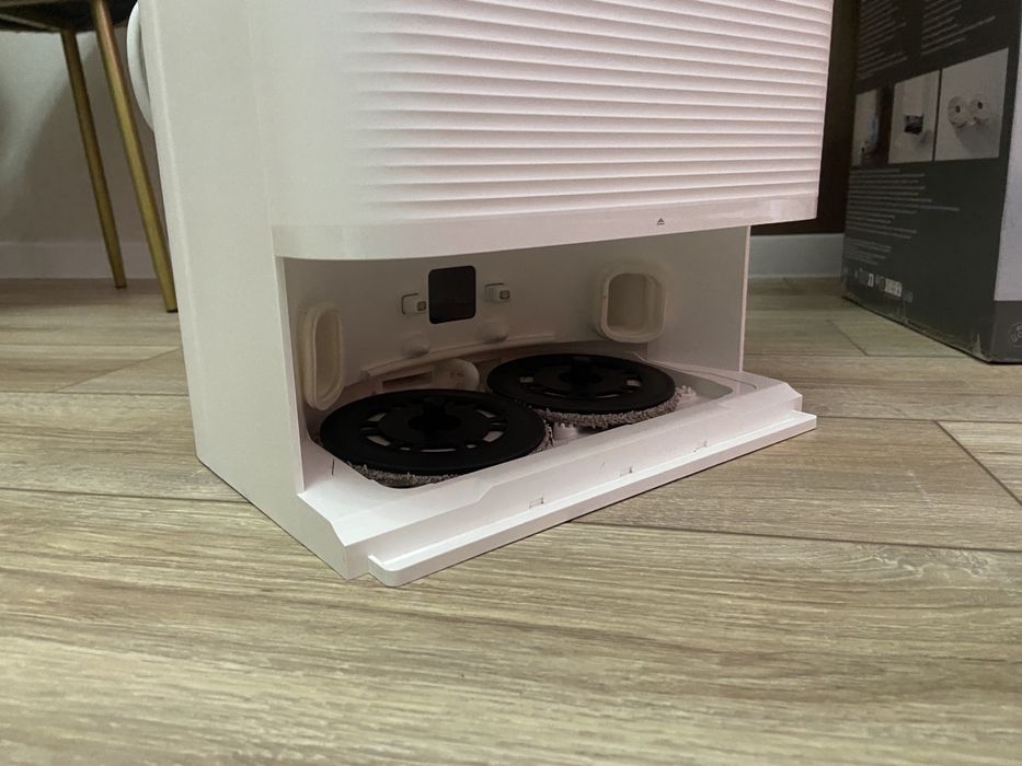 Продам робот пылесос