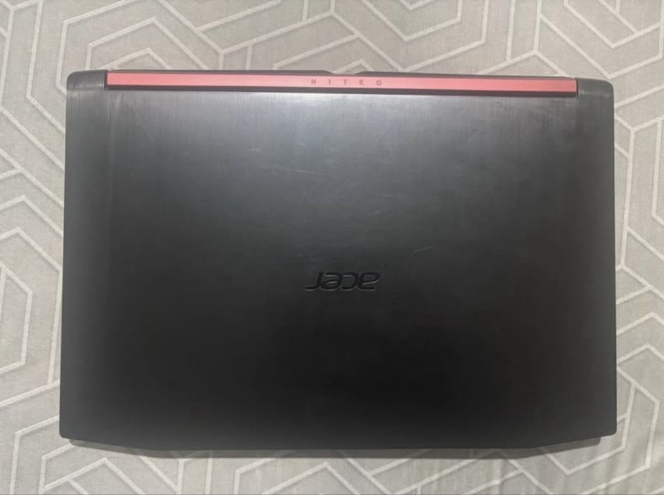Vând laptop Acer