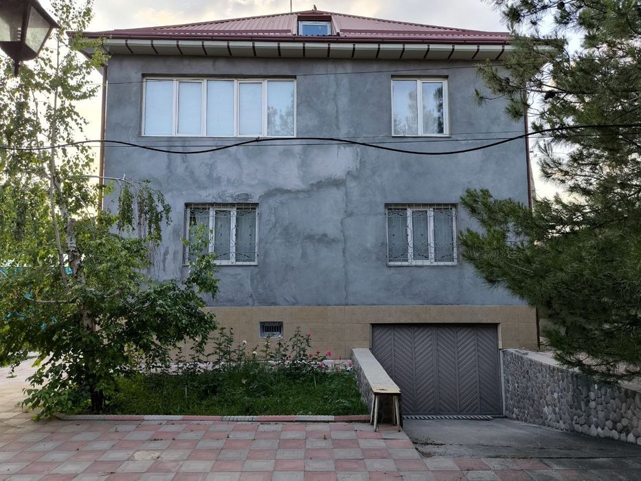 Продаётся дача в тихом районе Яшнабадского района