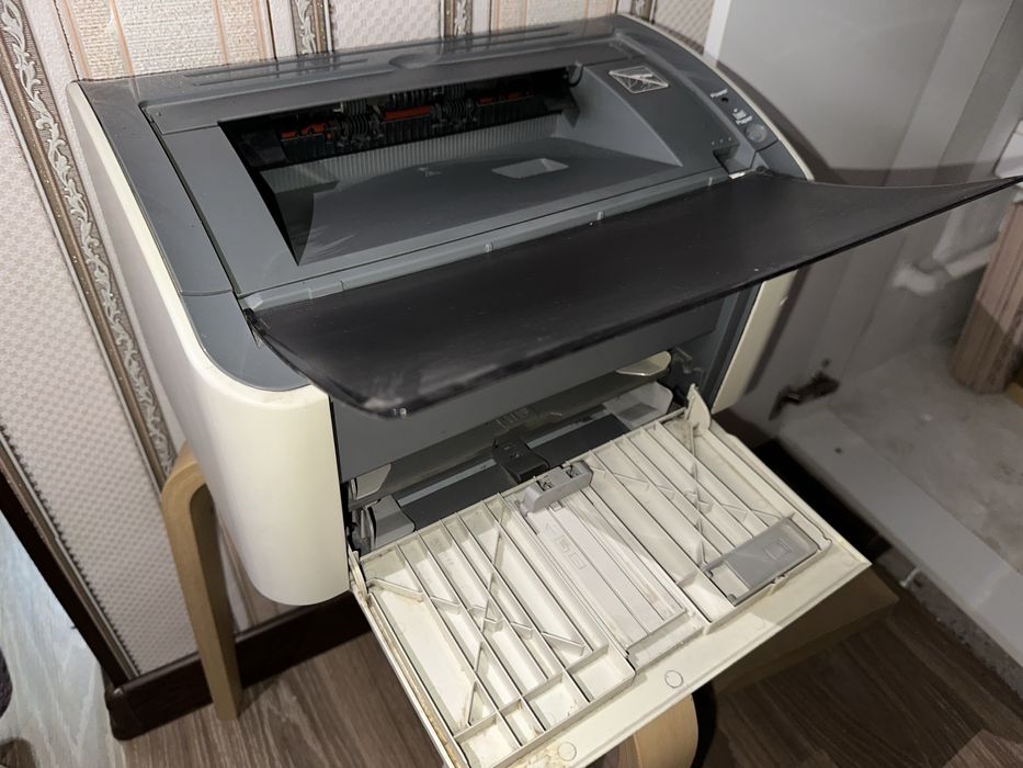 Продам принтер Canon LBP 2900