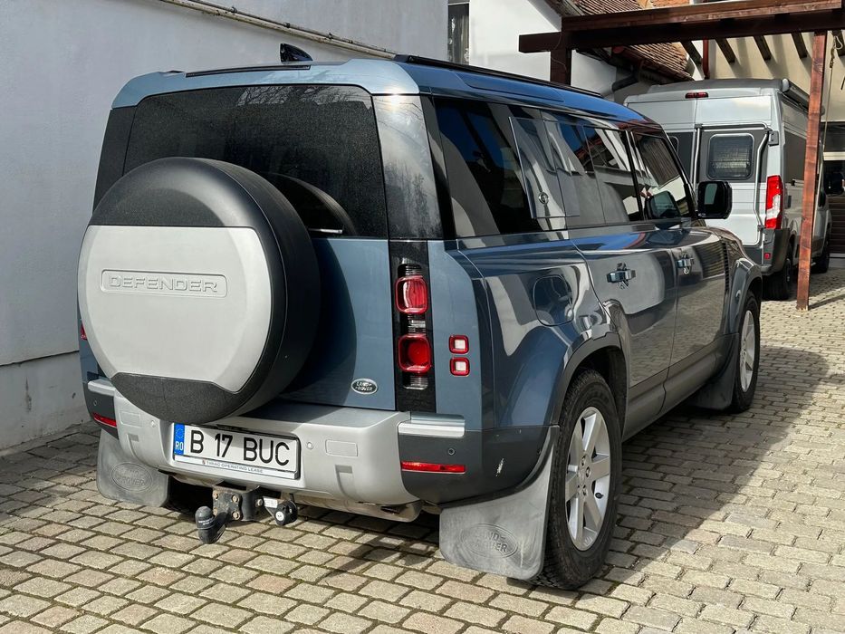 Land Rover Defender 2021 benzină, 54.000 € — imagine 4