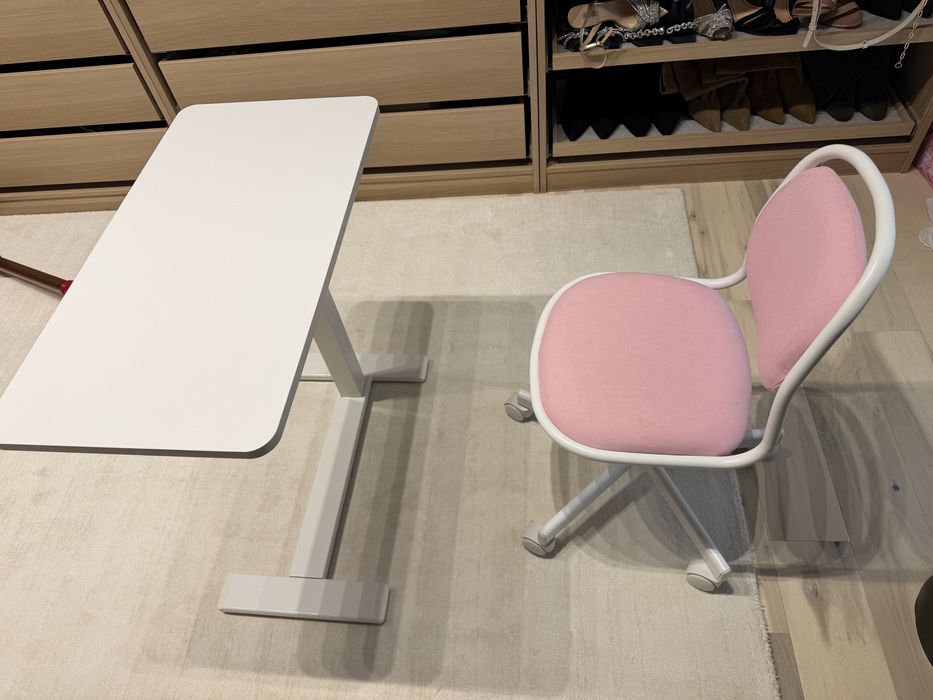 Birou si scaun ikea