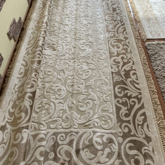 НОВЫЙ Ковёр 2.30х1.60.