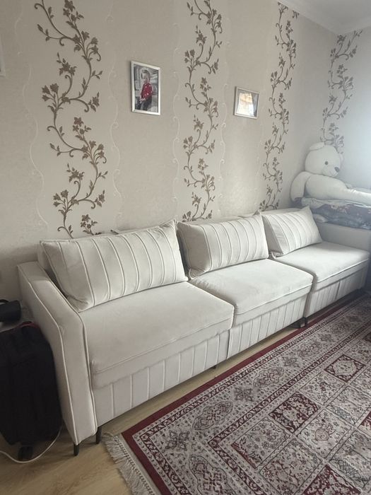 Продам шикарный диван