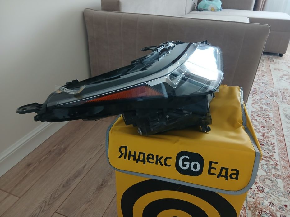 Фара Lexus RX 300