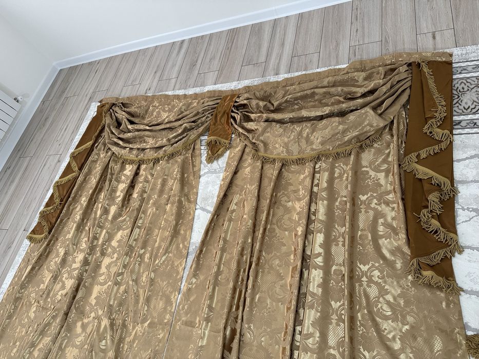 Шторы с ламбрекеном 2 комплекта