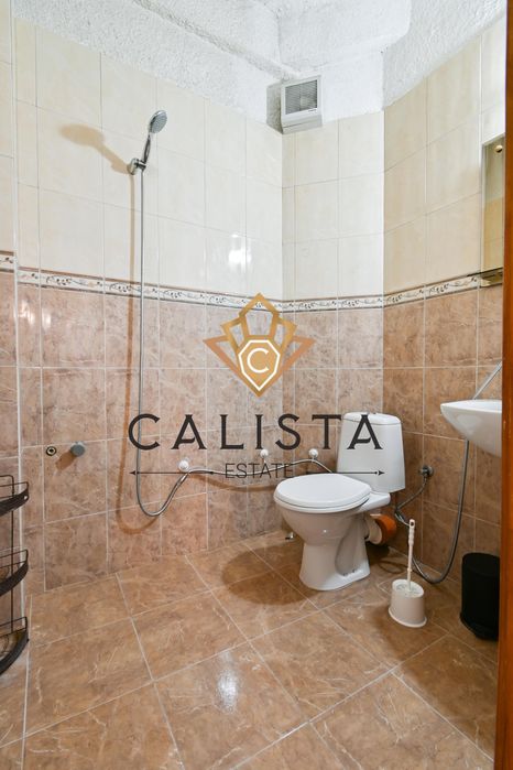 Дава се под наем Тристаен апартамент в София, Център - 100 кв.м за 750 € - Снимка #10