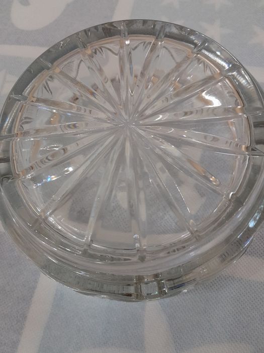 Кристален пепелник