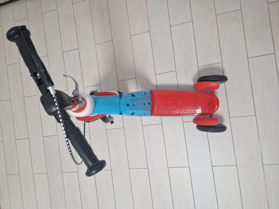 Trotineta si bicicleta Action 2 in 1 pentru copii