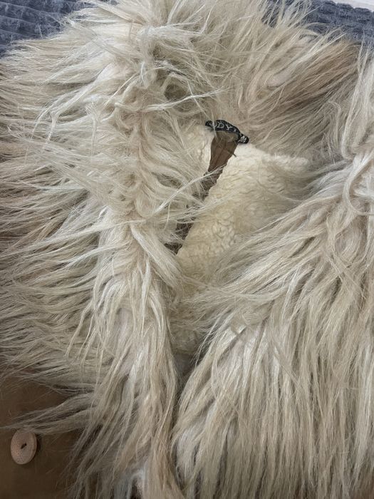 Зимно,топло дамско късо палто с пухена яка