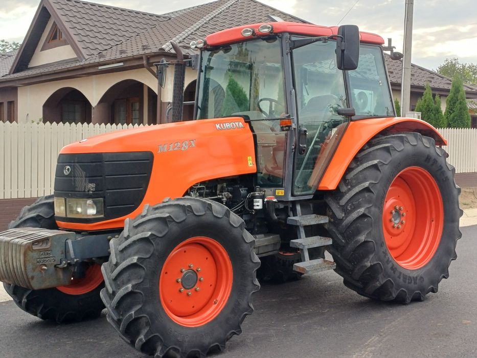Tractor Kubota m128x, 128 cp, an 2010