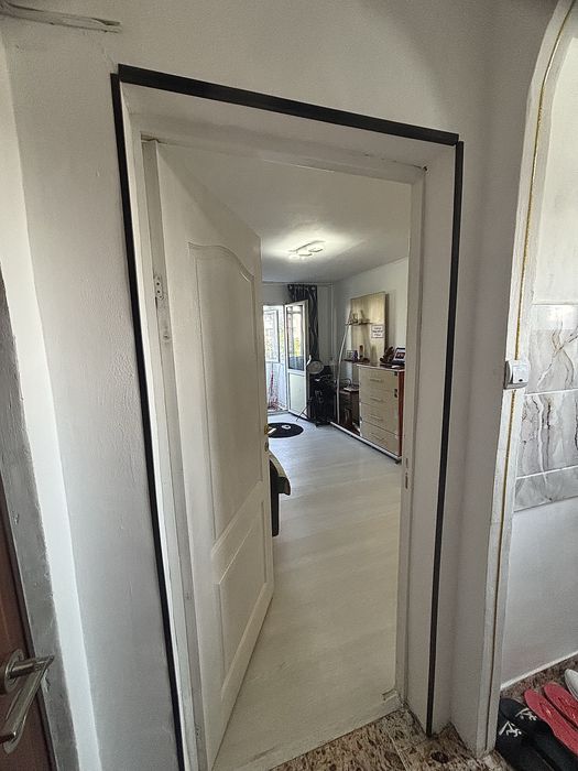 Apartament 2 camere balcon centrala