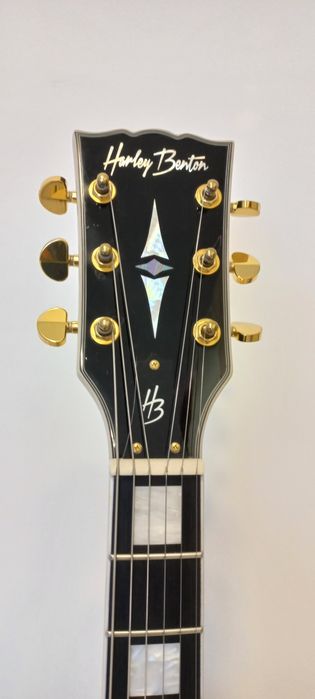 Chitara electrica tip Les Paul Harley Benton