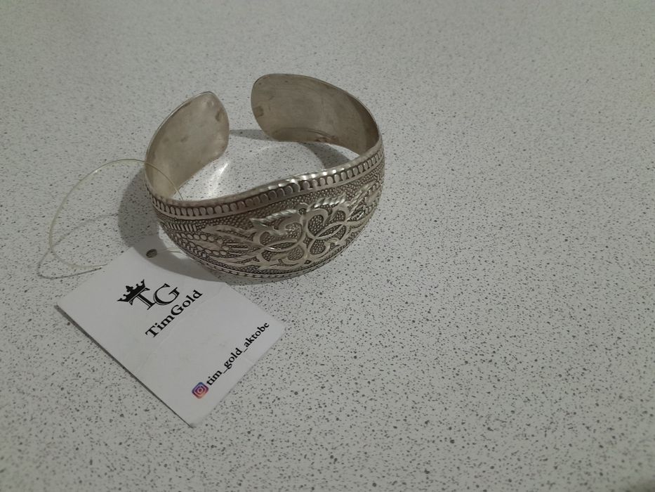 Продается серебренный браслет